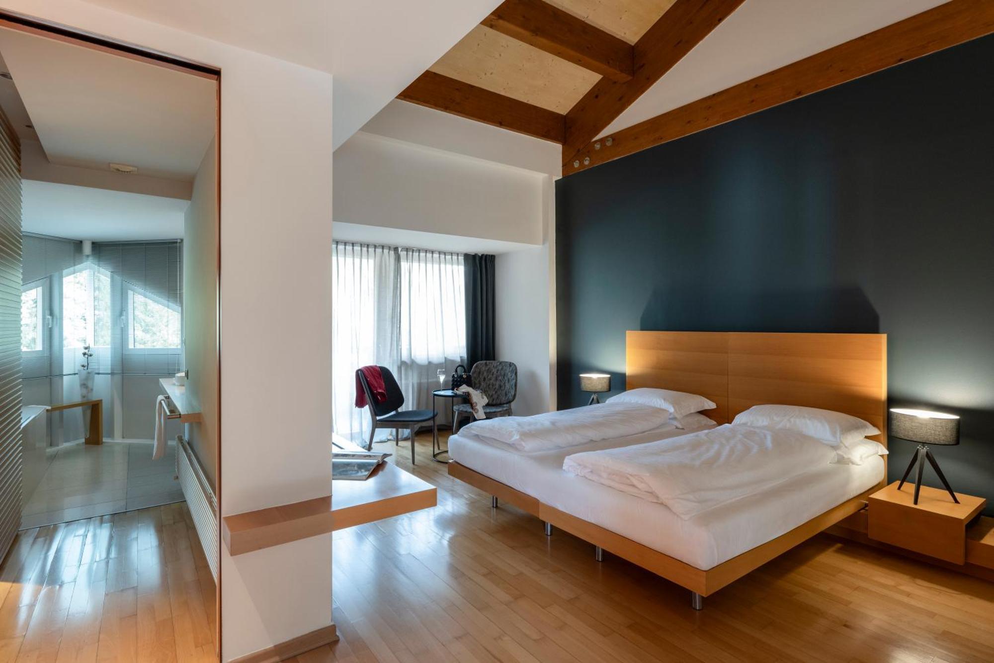 Grand Hotel Terme Di Comano โกมาโนแตร์เม ภายนอก รูปภาพ