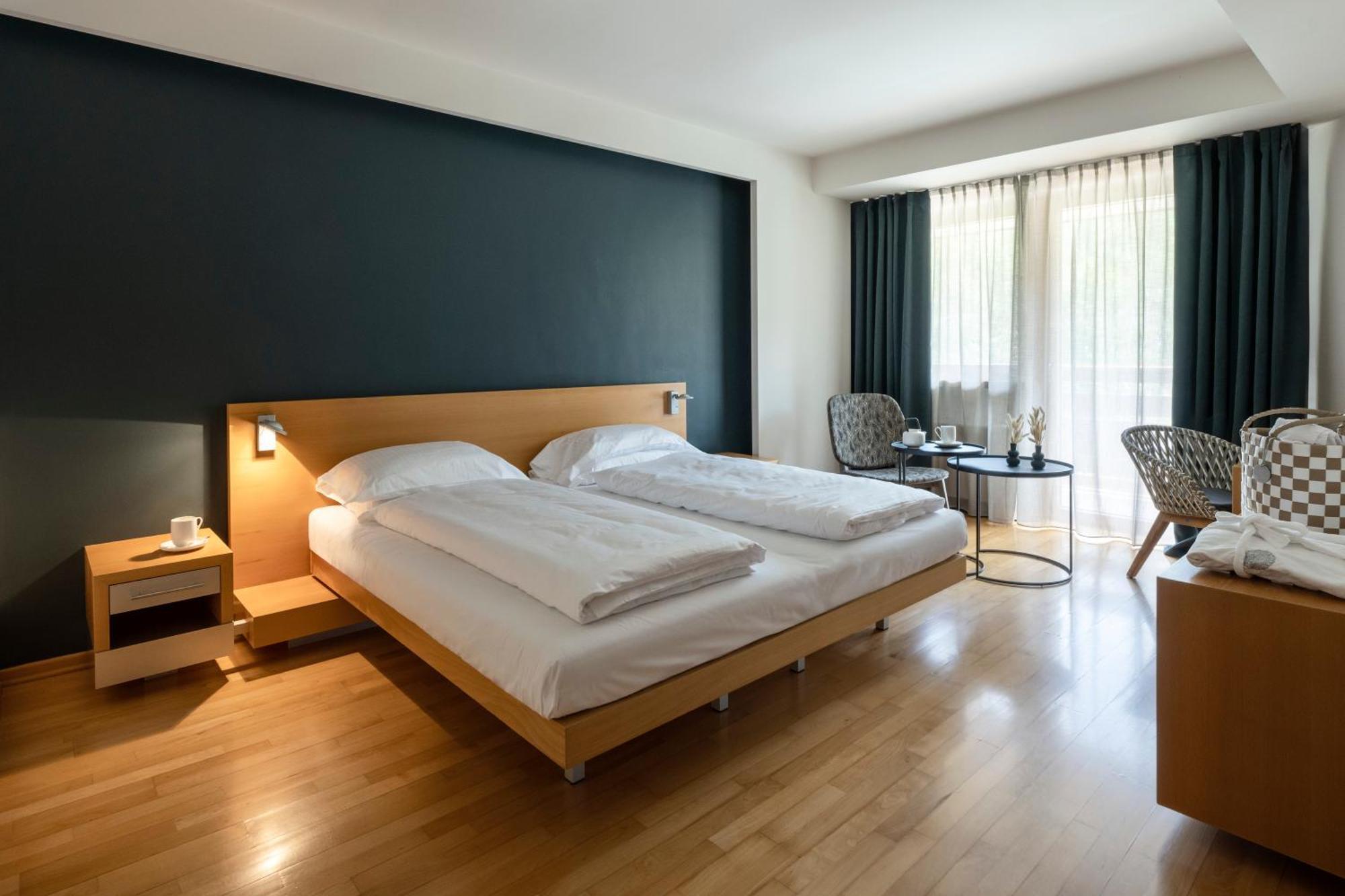Grand Hotel Terme Di Comano โกมาโนแตร์เม ภายนอก รูปภาพ