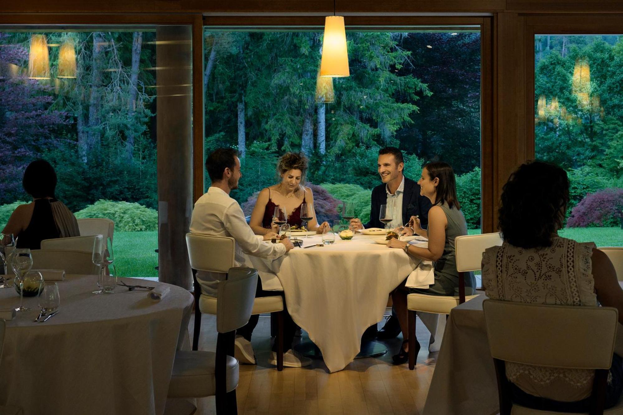 Grand Hotel Terme Di Comano โกมาโนแตร์เม ภายนอก รูปภาพ
